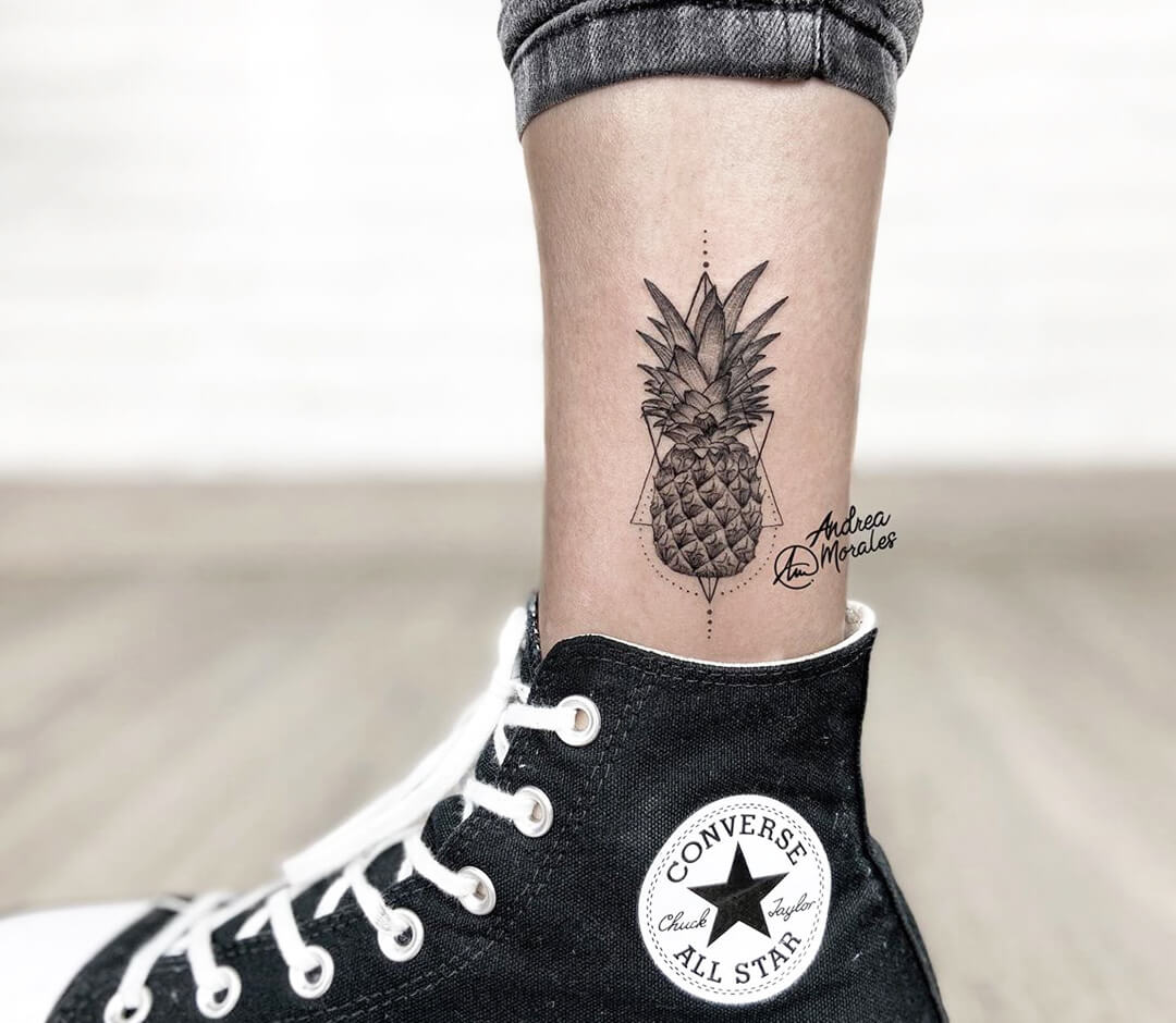 Woman discovers hidden meaning in pineapple tattoo - 9Honey