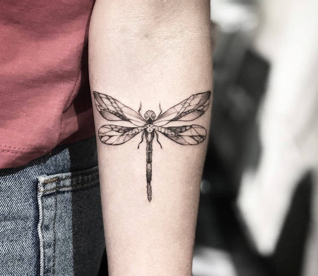 Dragon fly tattoo by Dani Ginzburg | Photo 30960