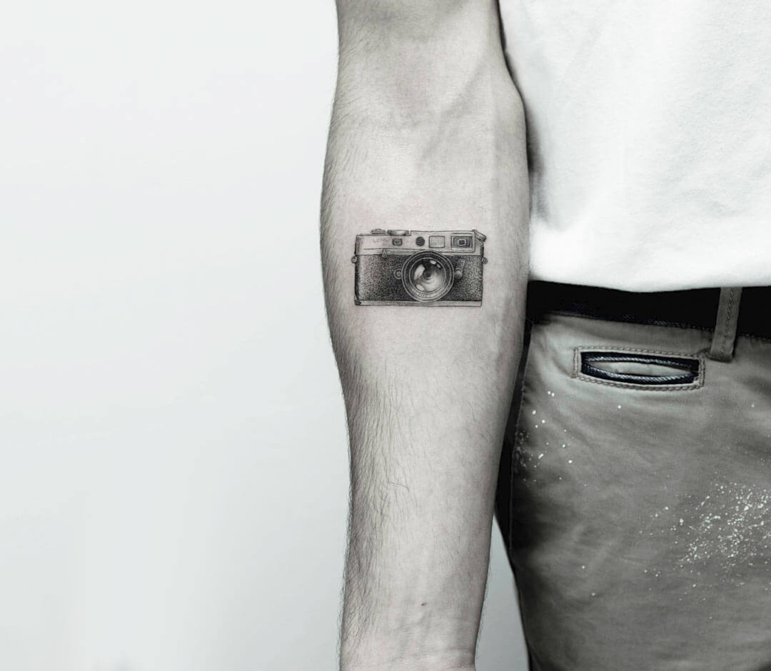 Pin by Jules on Glimpse of life | Camera tattoos, Minimalist tattoo,  Simplistic tattoos