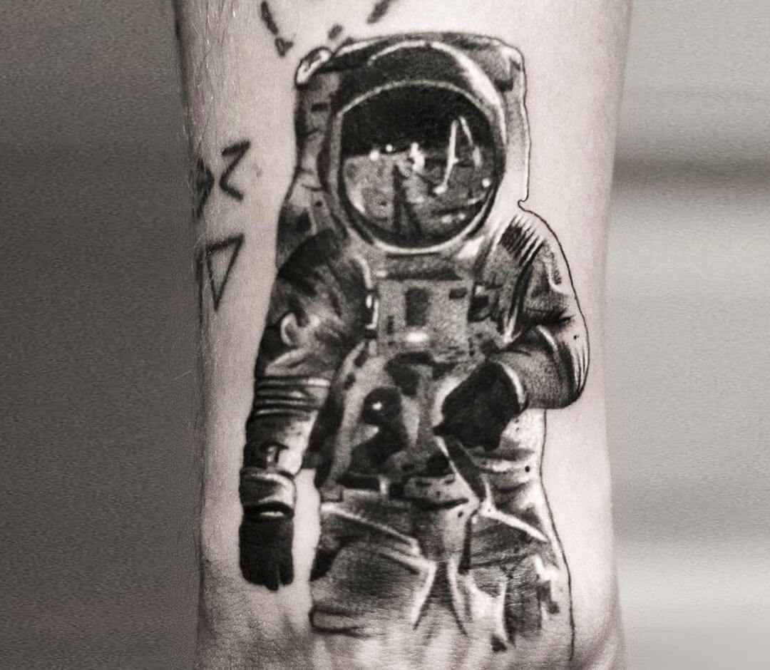 Buzz Aldrin Tattoo By Guillaume Martins Photo 30563