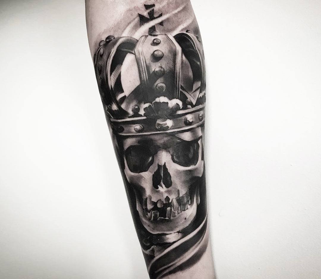 King skull tattoo by Jackart Tattoo | Photo 30645