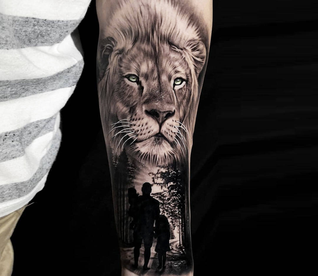 Premier League target Mauro Icardi shows off new lion tattoo - that covers  his ENTIRE chest - Irish Mirror Online
