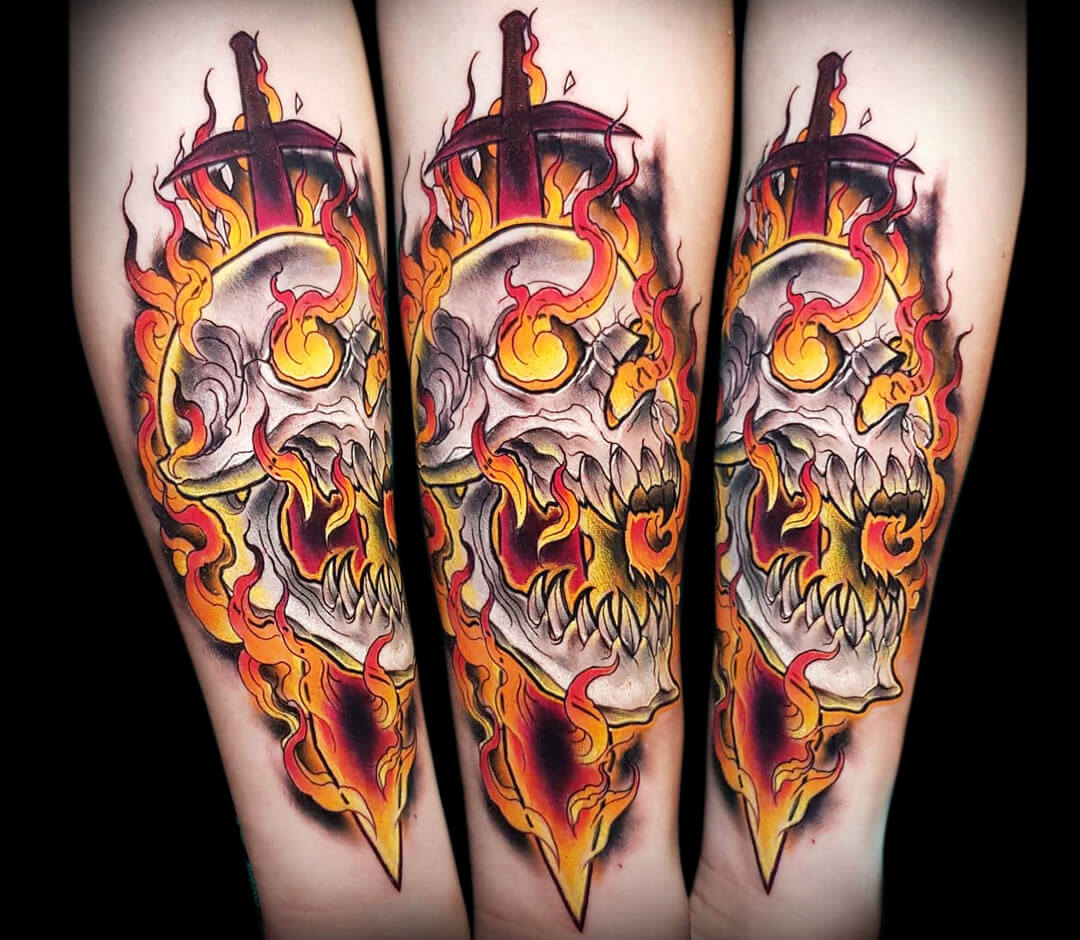 Flaming Skull Tattoos - Inked Magazine | Tatuagem fogo, Tatuagens de arte  corporal, Tatuagem de caveira