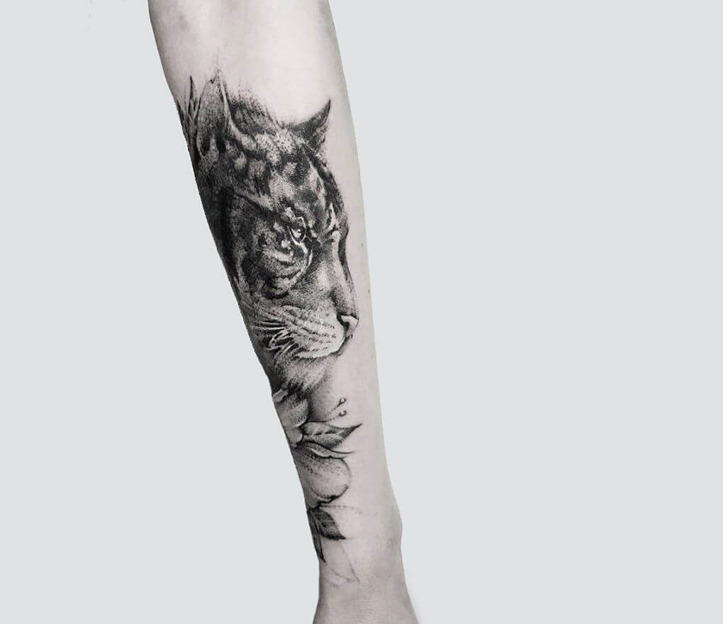 97 Asian Tiger Tattoos Stock Photos, High-Res Pictures, and Images - Getty  Images