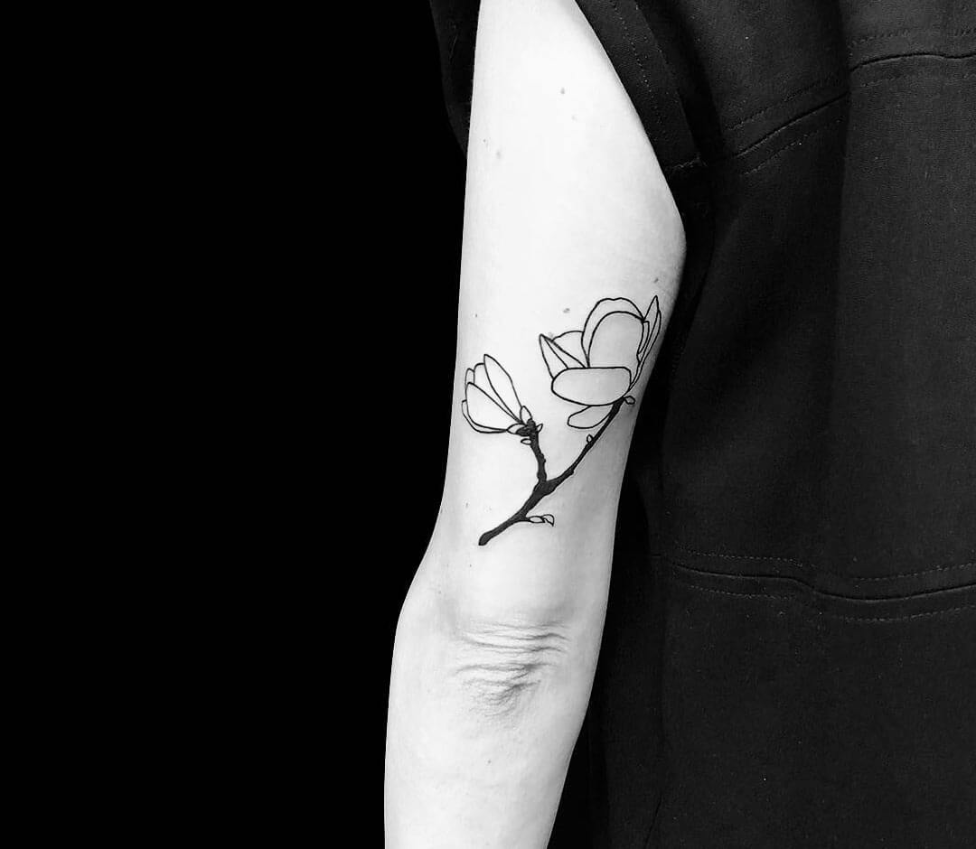 Magnolia tattoo by Roy Tsour | Photo 30379
