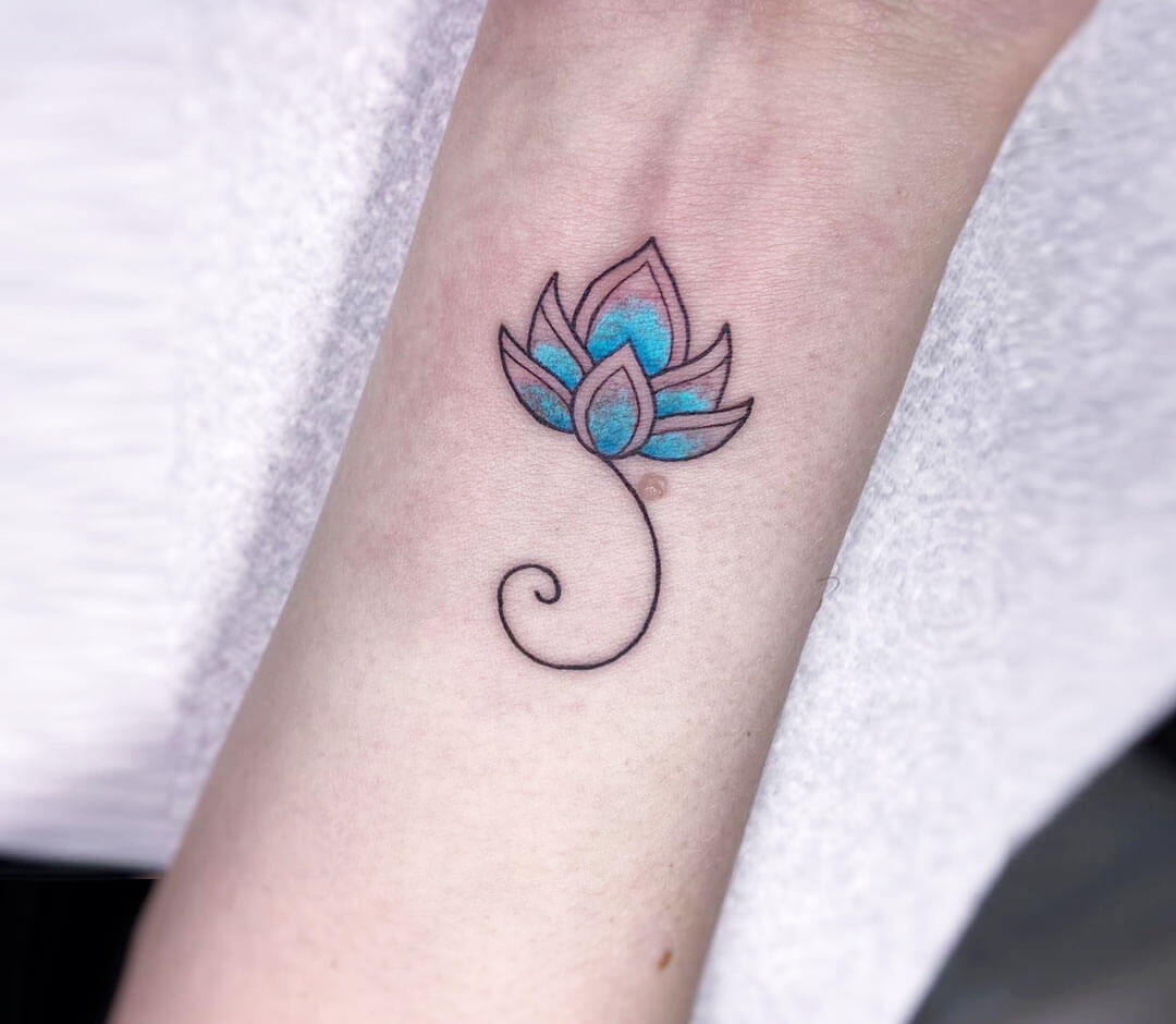 Lotus flower tattoo by Taranis Tribe | Photo 30509