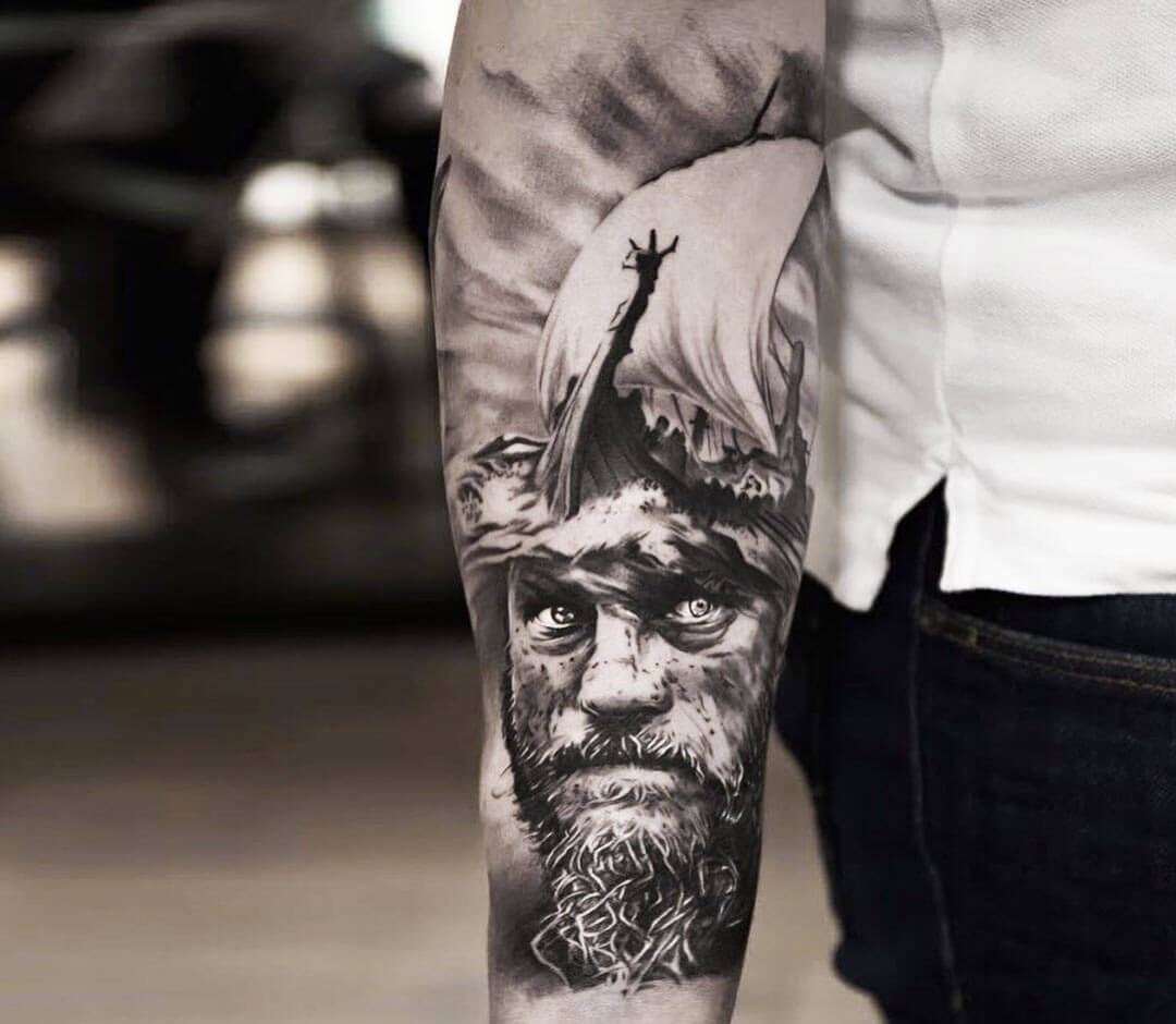 Vikings — Ragnar Tattoo ⚔ Reposted from @solovey_tattoo ....