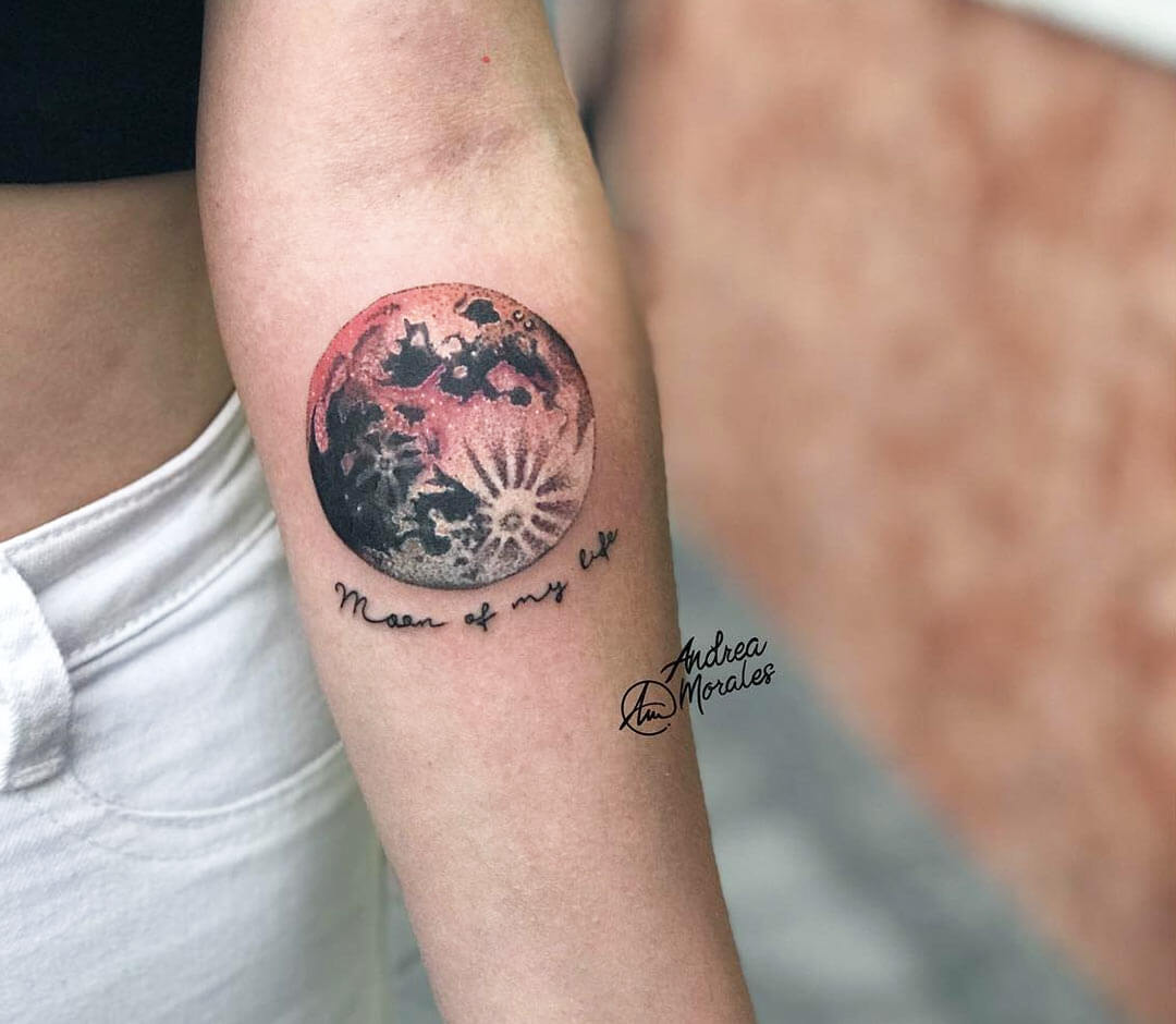 Custom Tattoos by Sarah Gaugler on Tumblr: Thanks To The Moon's  Gravitational Pull 👽 Customized Full Moon Tattoo by Sarah Gaugler /  www.snowtattoo.com / pls allow some...