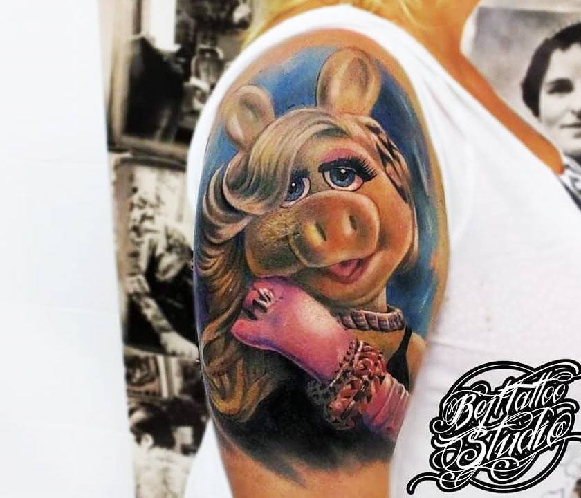 Tattoo uploaded by Alexis Haskett  Miss piggy pin up  Tattoodo