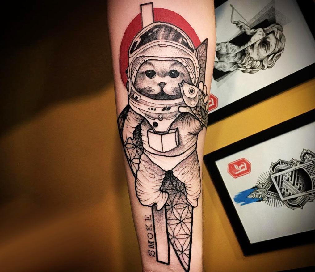 Cat astronaut tattoo by Caio Miguel | Photo 22337