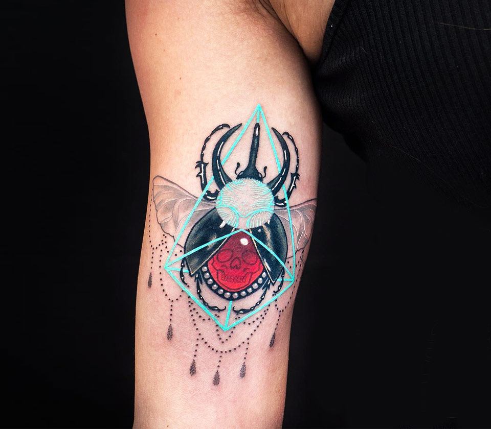 25 of the Best Unique Beetle Tattoos - Tattoo Insider | Insect tattoo, Beetle  tattoo, Geometric tattoo