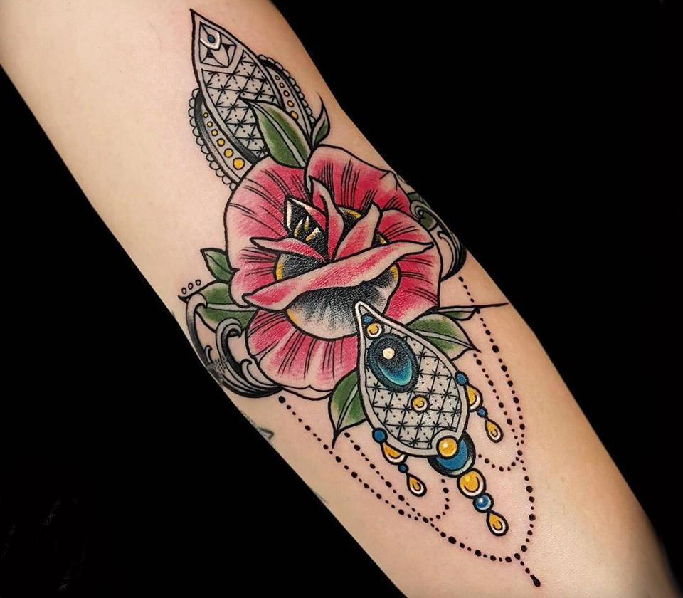 Lovely floral mandala tattoo... - Mama Tried - Tattoo Smith | Facebook