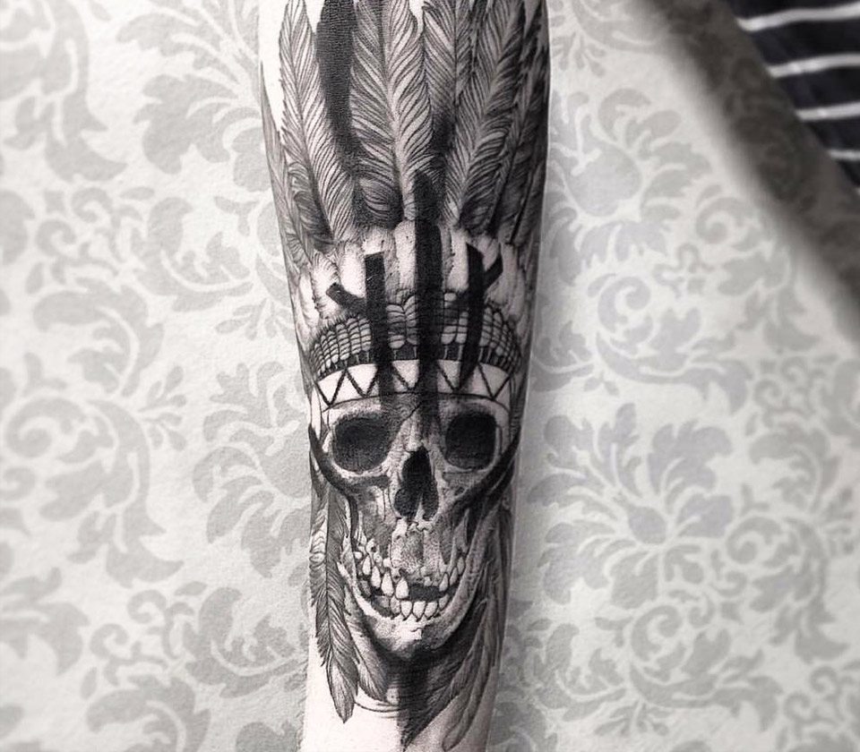 Natural Mystic Tattoo Studio - Por: @estebanvanegas_ 💀#skulltattoo #skull  #nativecapó #warbonnet #nativebonnet #nativeamerican #tattoo #my #art #ink  #inked #blackandwhite #blackandgrey #realistic #tattoos #tattooed  #blackandgreytattoo #realistictattoo ...