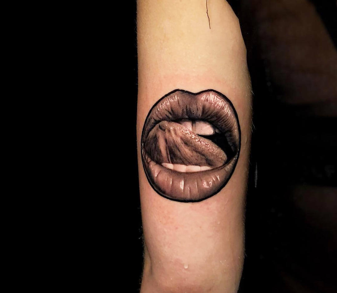 Licking Lips Temporary Tattoo | Mi Ink Tattoos