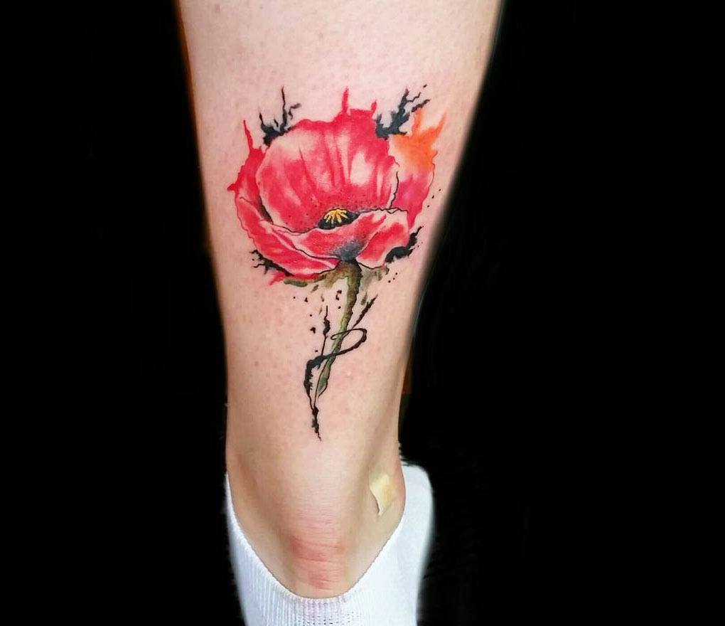 Poppy tattoo hi-res stock photography and images - Page 3 - Alamy