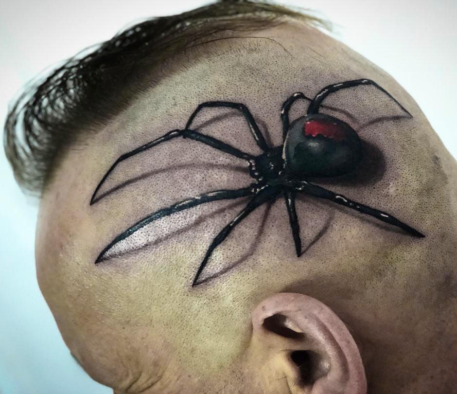 Тату паук у мужчины. Тату паук. Татуировка паука на голове. Паук на затылке. Тату паук в паутине на голове.
