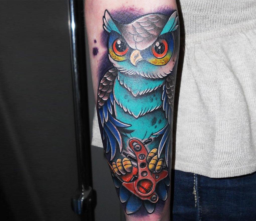 Cute owls and owlets | Owl tattoo small, Owl tattoo design, Simple owl  tattoo