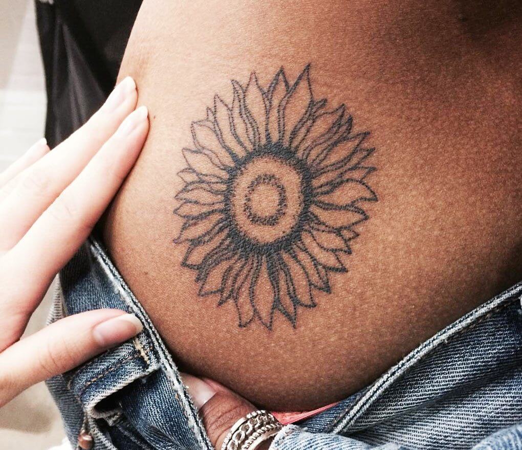 Sunflower tattoo by Laila Yanez | Photo 25557