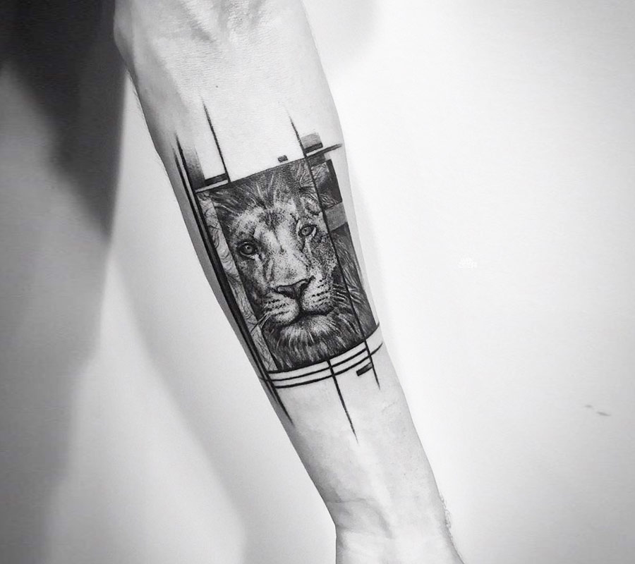 abstract lion tattoo