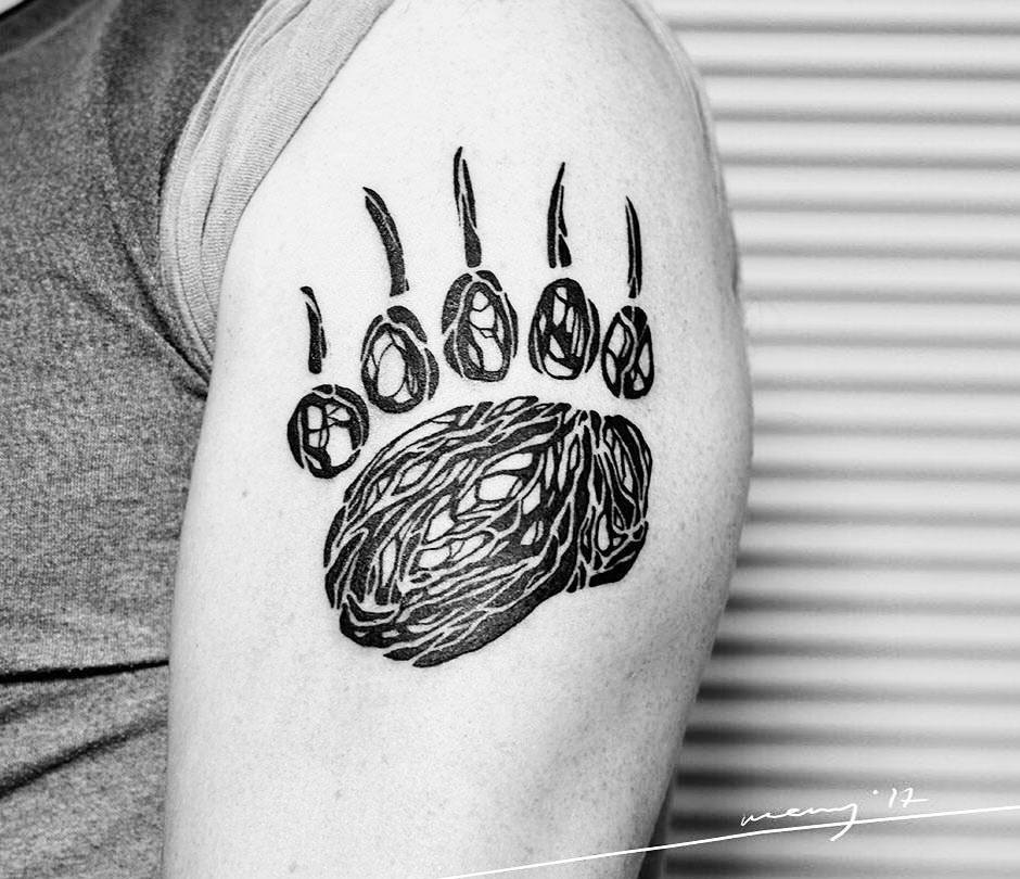 Bear paw tattoo by Merr Ink | Photo 25987