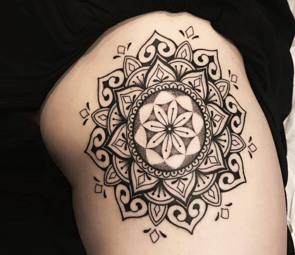 Mandala tattoo by Mike Flores | Photo 24051