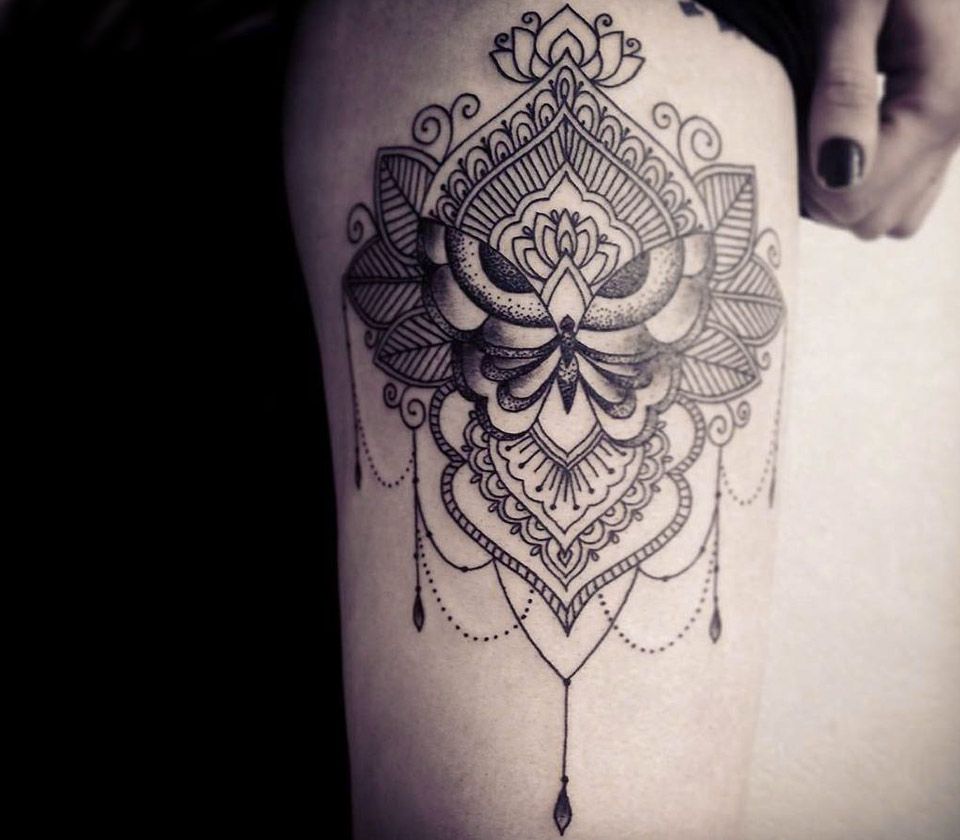 Diamonds | Necklace tattoo, Tattoos for black skin, Pearl tattoo