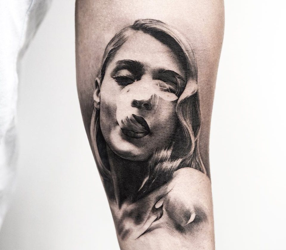Tattoo photos Gallery. realistic smoke woman realistic tattoo art Oscar Ake...