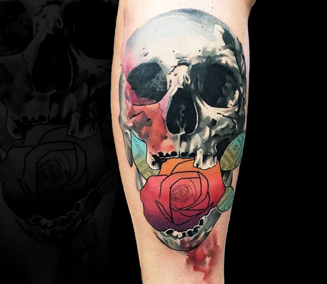 abstract bird skull water color dot geometric tattoo | Mareva Lady Tattooer