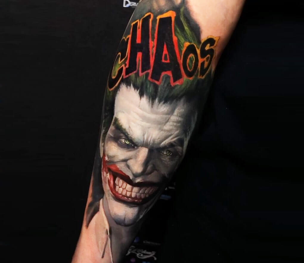 Tattoo uploaded by Chenjeh • Jokers madness - Joker and Harley Quinn  #blackwork #darkart #blackworker #darkartist #blacktattoo • Tattoodo
