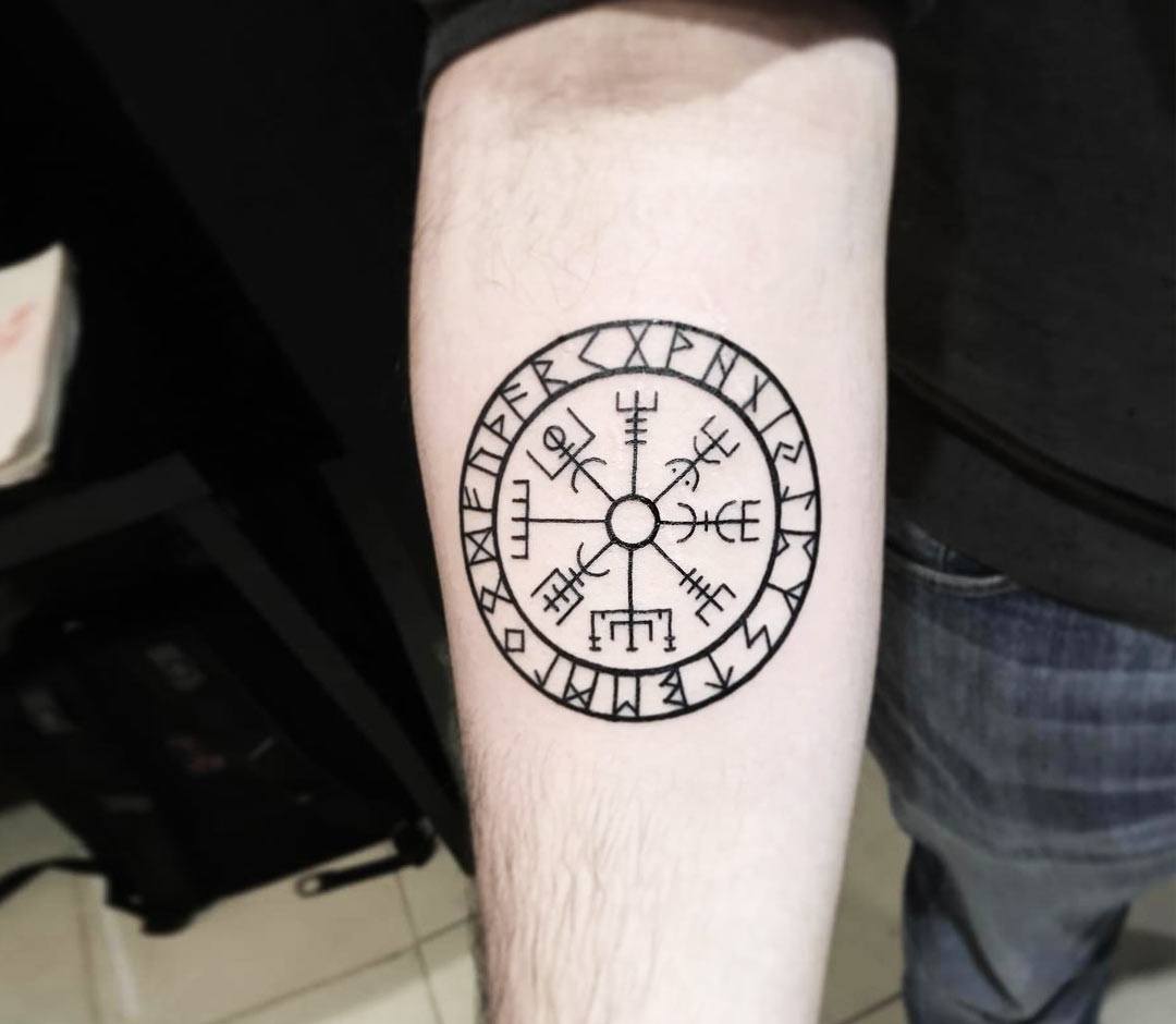 Nordic Compass tattoo by Sebastian Echeverria | Photo 25294