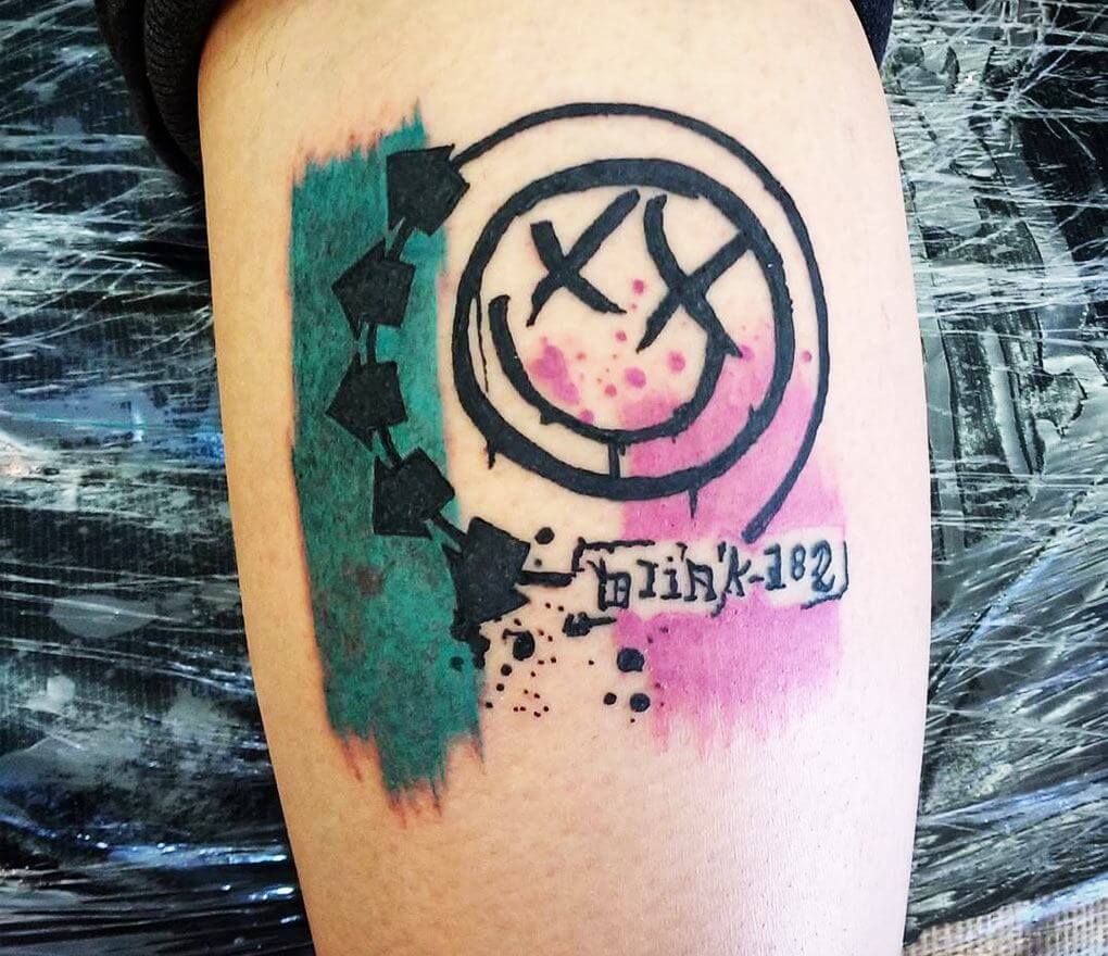Watch This Blink 182 Super Fan Get The Band To Draw His Next Tattoo   PopBuzz